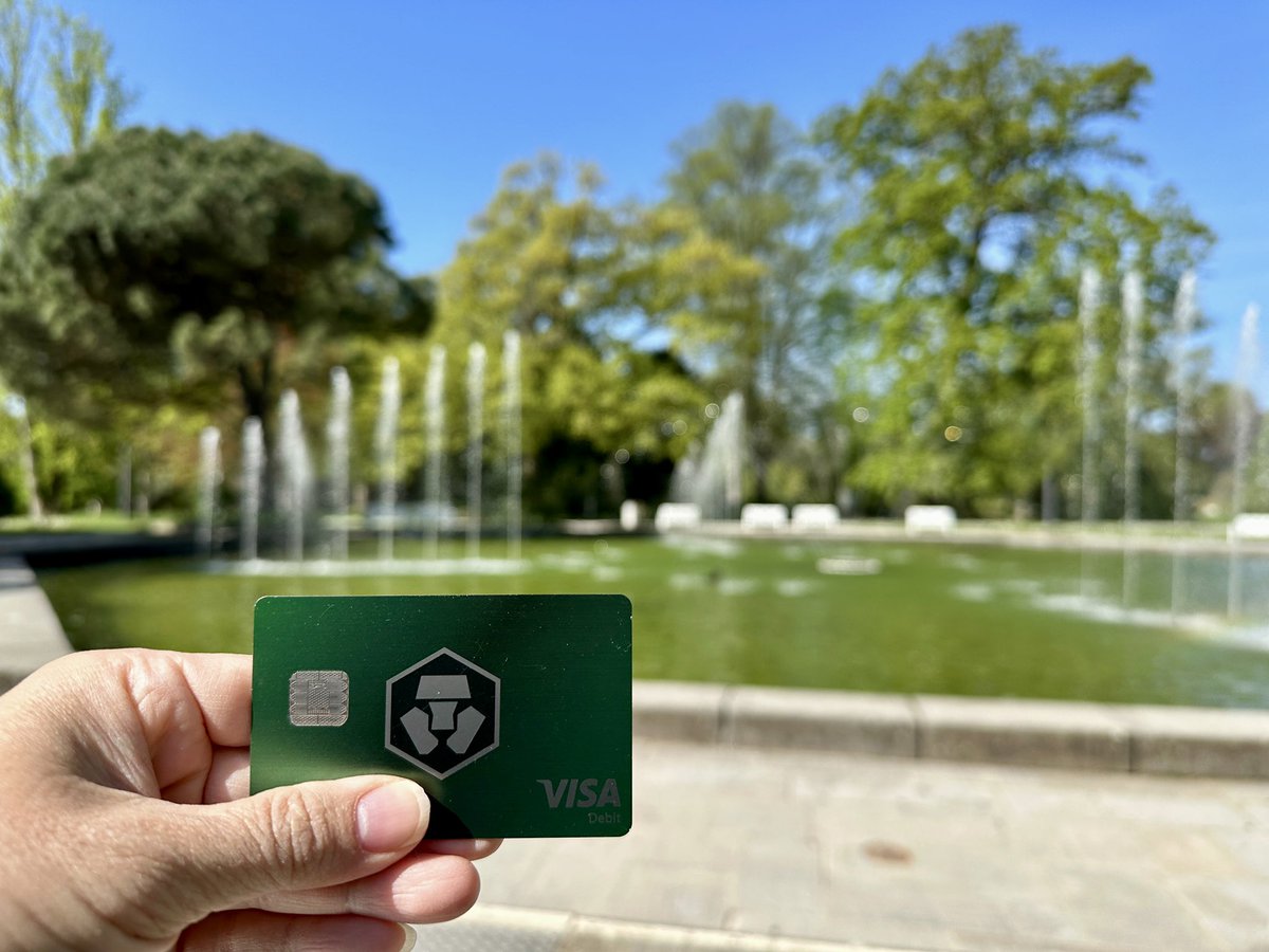 Crypto.com Jade Green Visa Debit Card